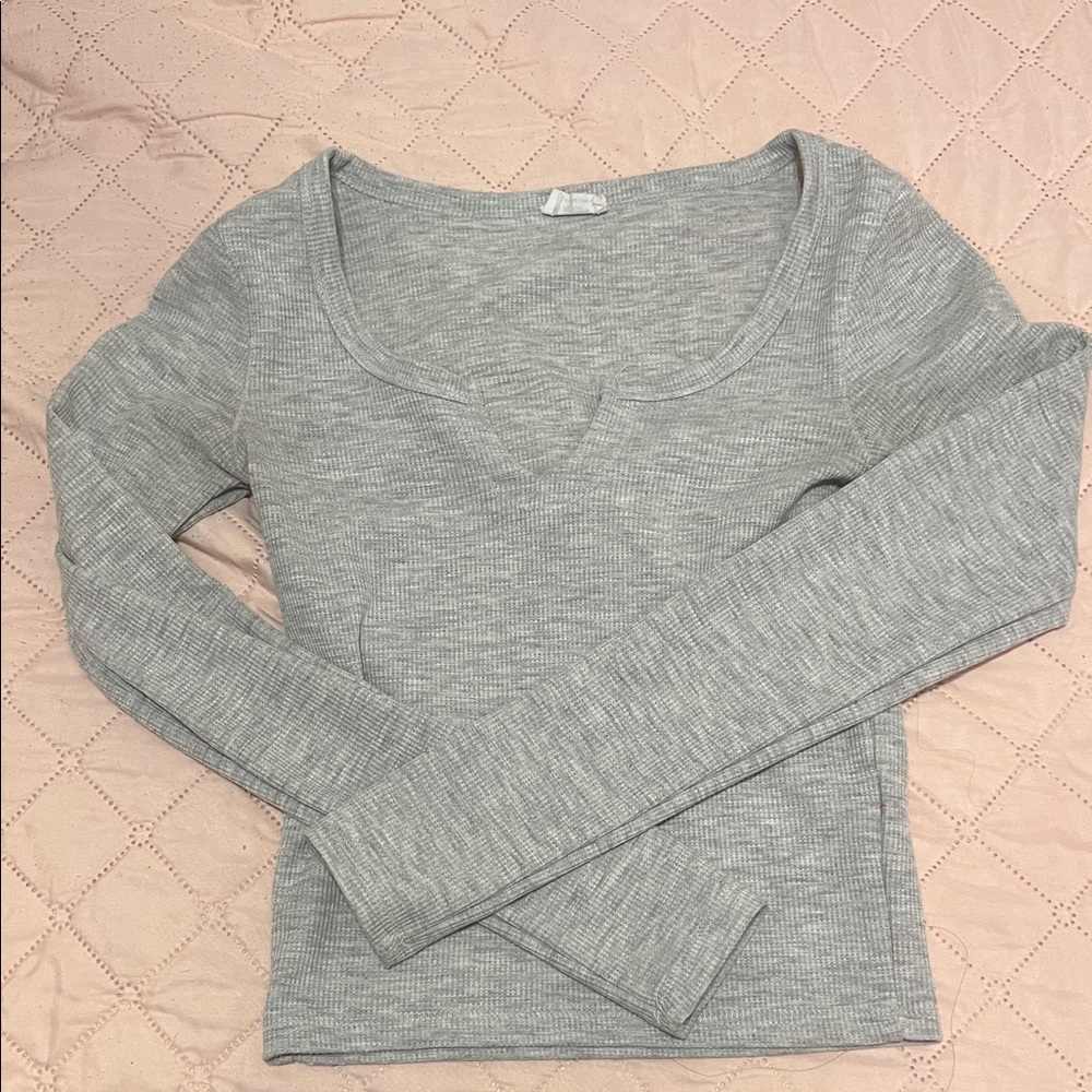 Gray cotton on Women's Long Sleeve Top